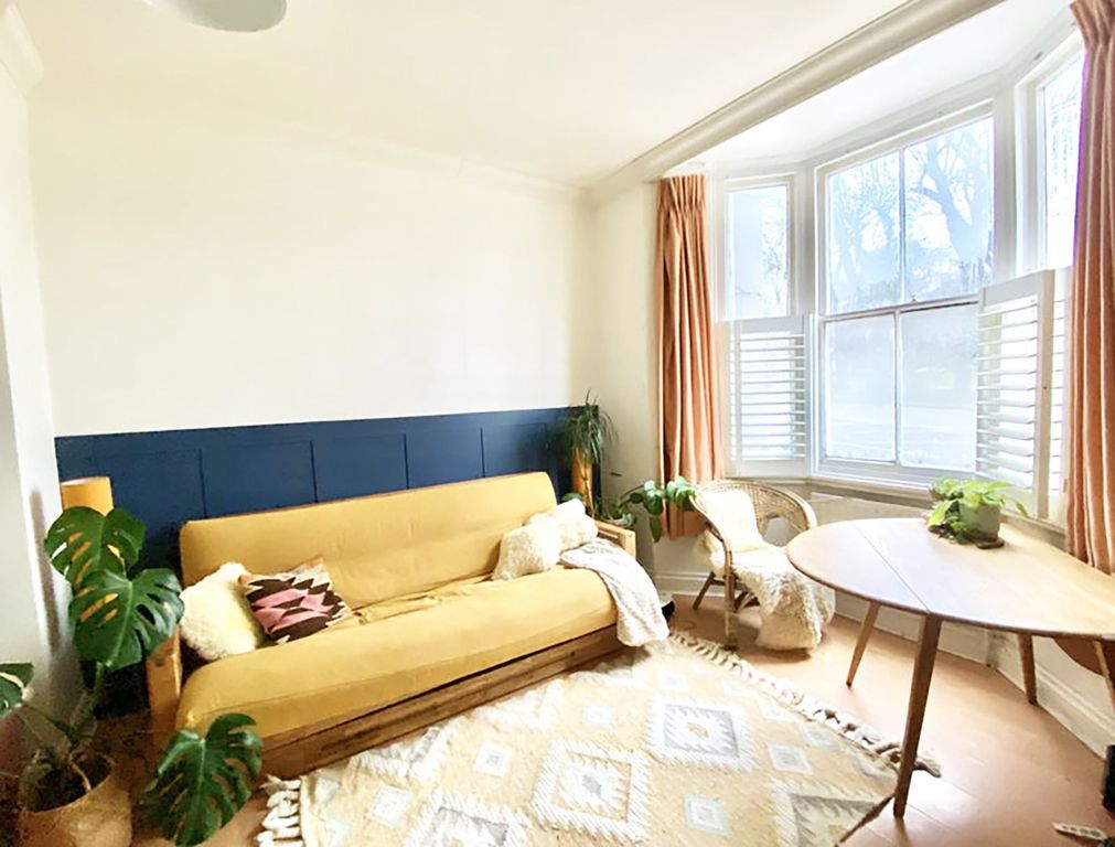 Property photo 2 of 8