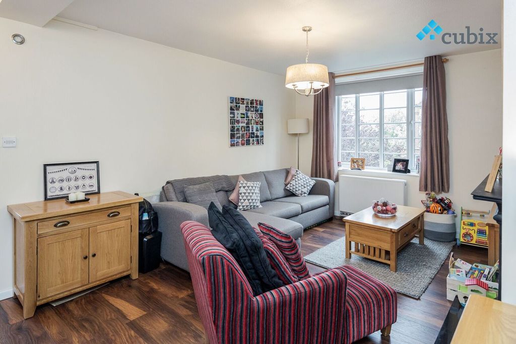 Property photo 1 of 25