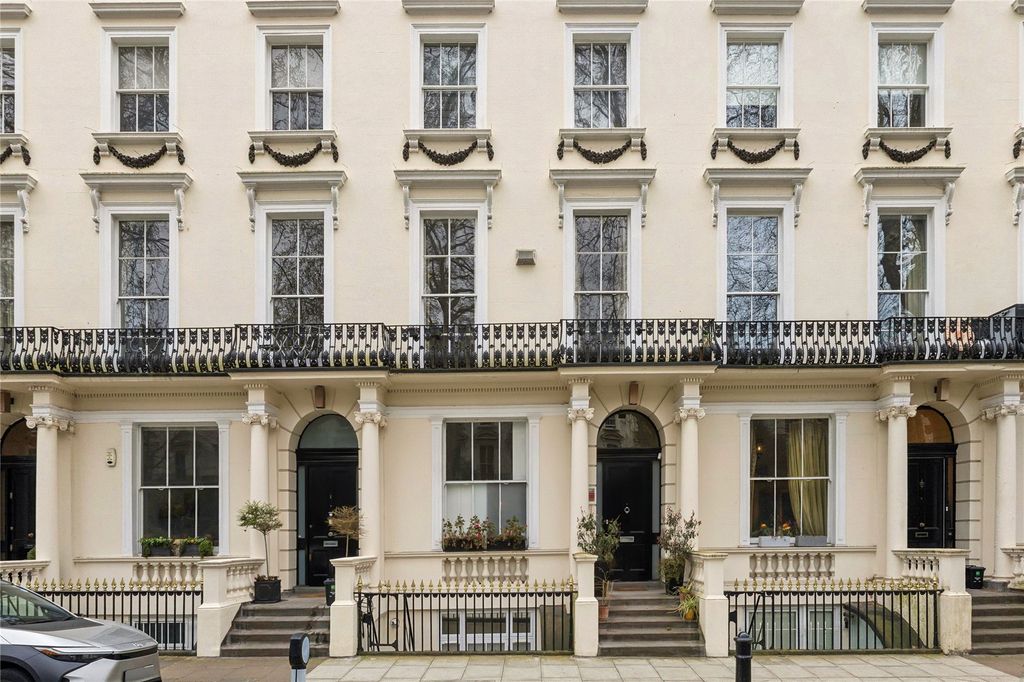 Property photo 2 of 15 External