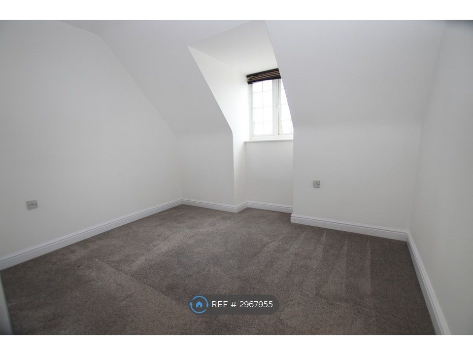 Property photo 3 of 6