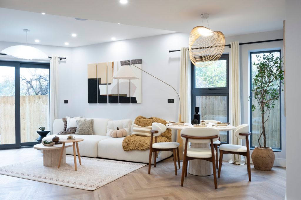 Property photo 3 of 33 Picture No. 10