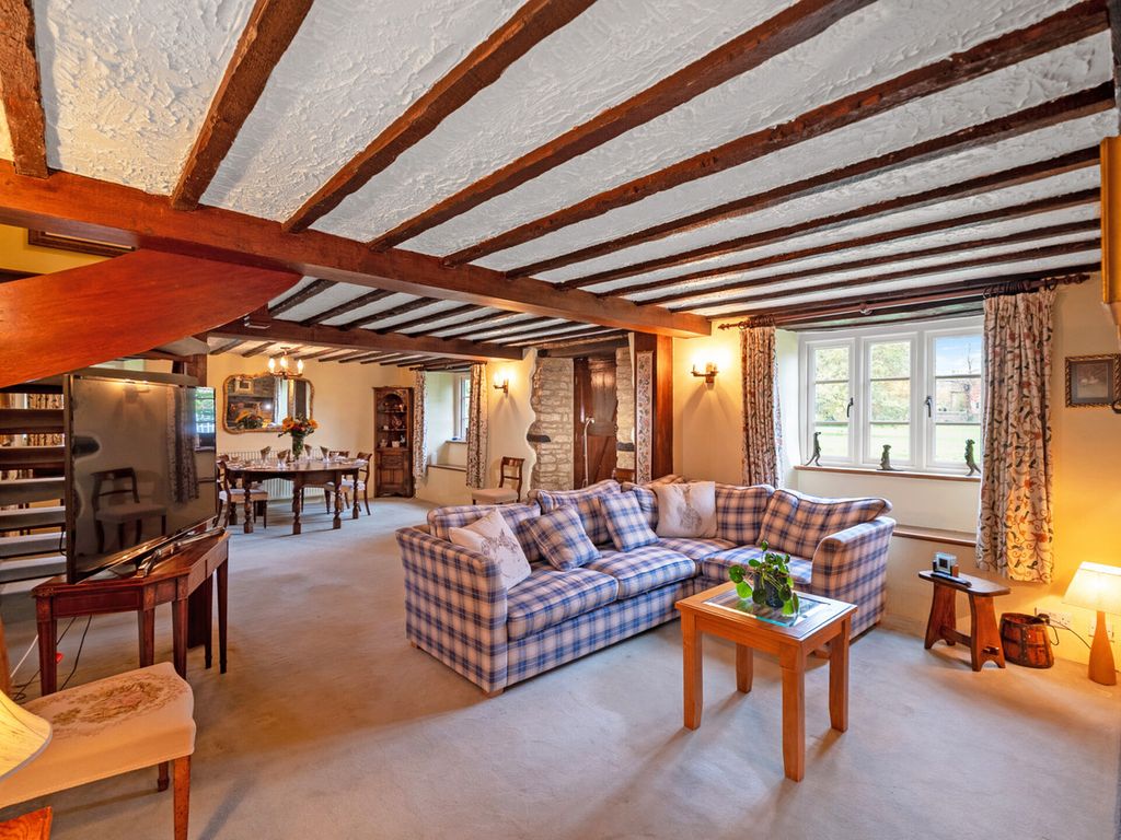 Property photo 3 of 26