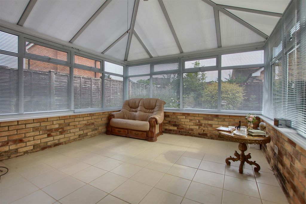 Property photo 3 of 11 Ts5.Jpg