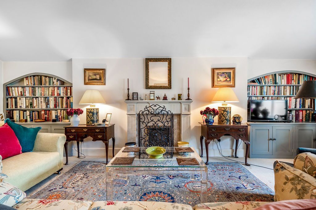 Property photo 1 of 14