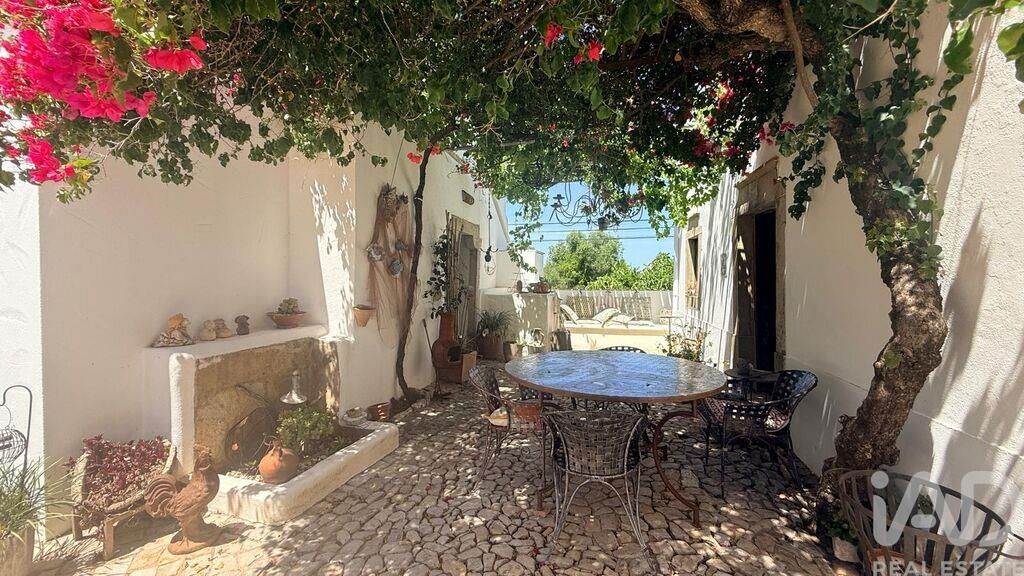 Property photo 1 of 39