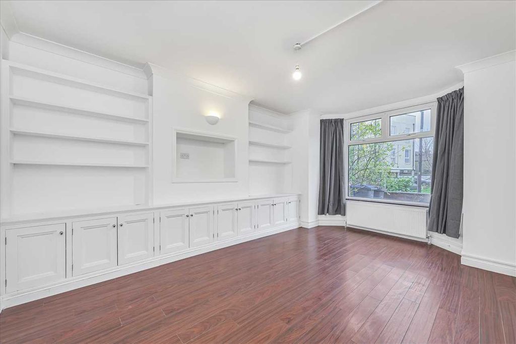 Property photo 1 of 11 Main Picture