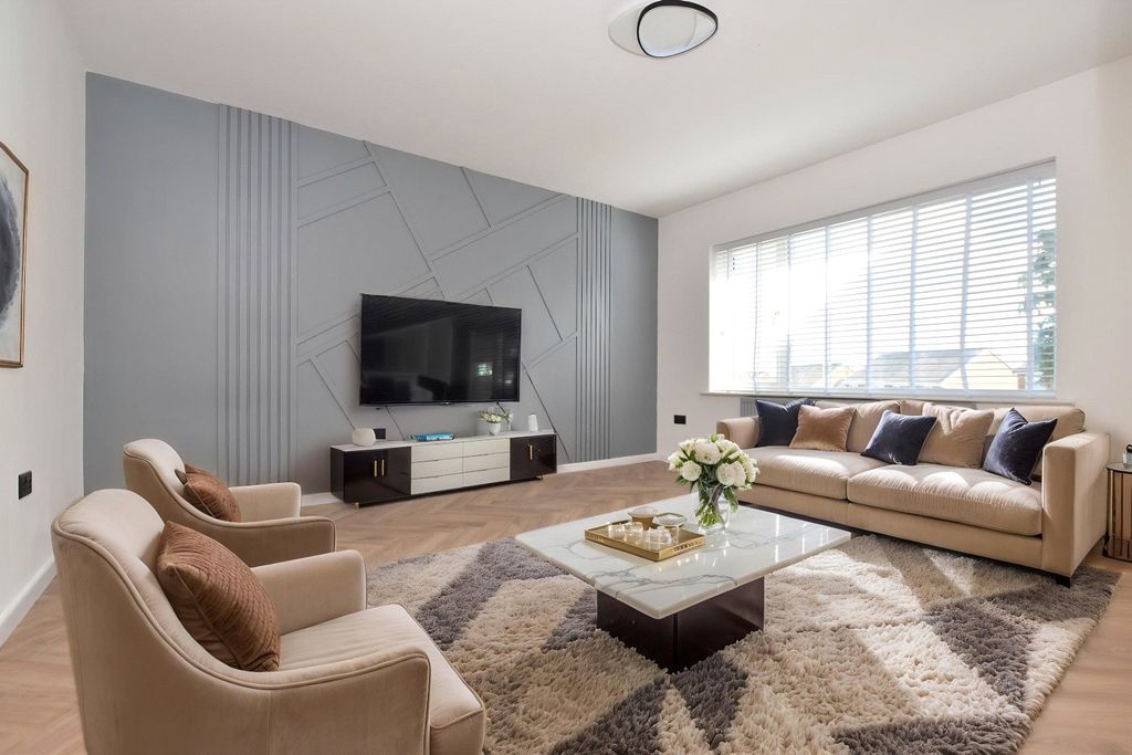 Property photo 2 of 15 Picture No. 25