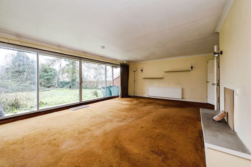 Property photo 3 of 16