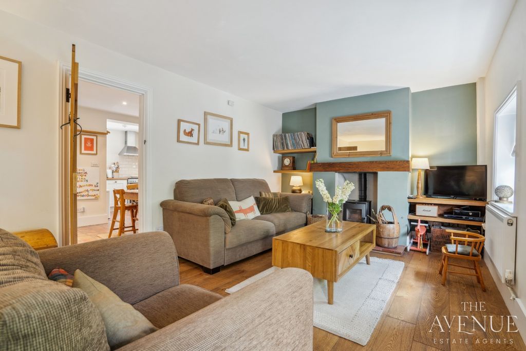 Property photo 2 of 13 4191876