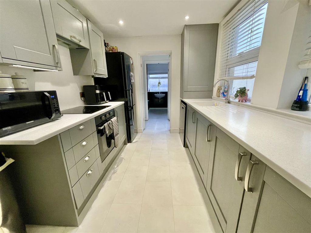 Property photo 2 of 9 Img_8223.Jpg