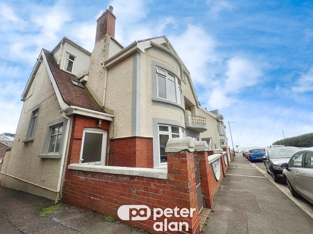 Property photo 1 of 9 Image