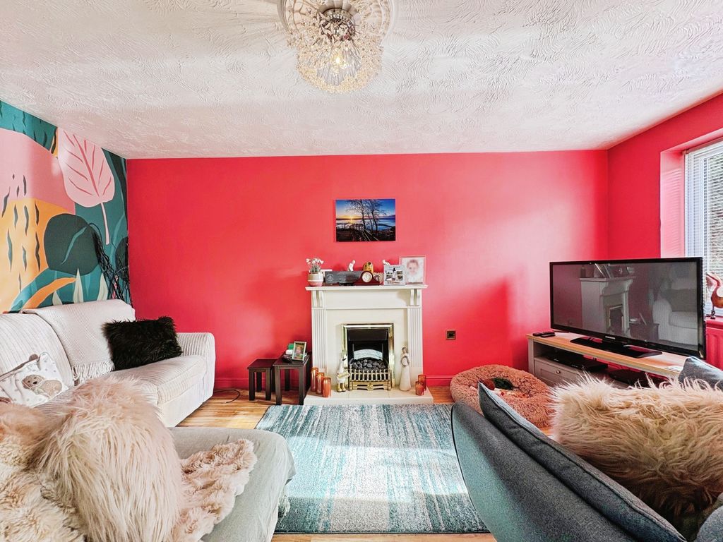 Property photo 3 of 20 Ceaa4063-6