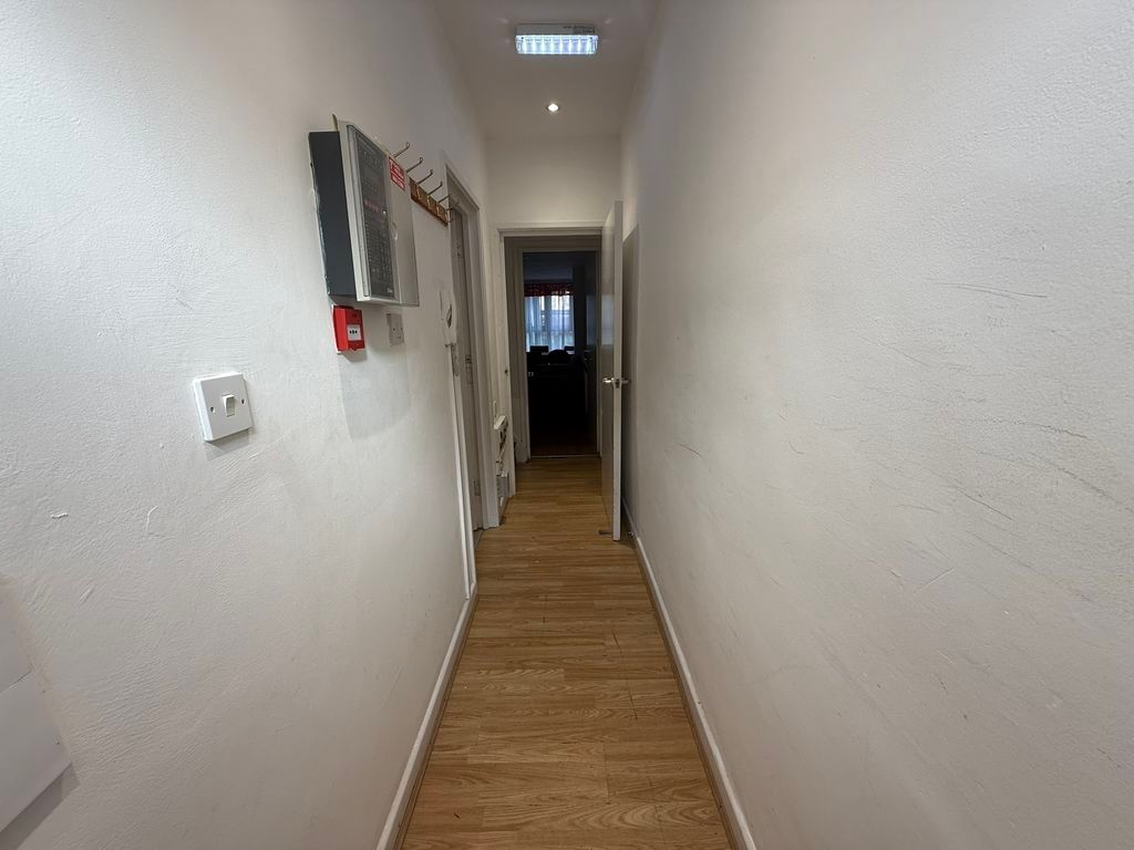 Property photo 3 of 8 Photo 2