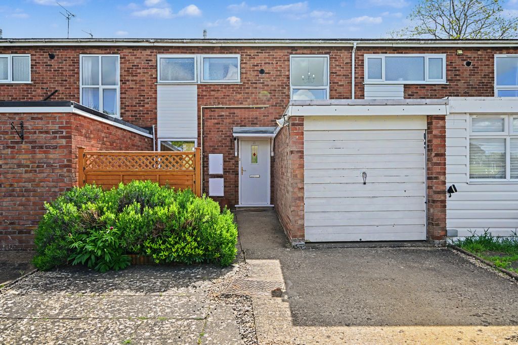Property photo 1 of 18