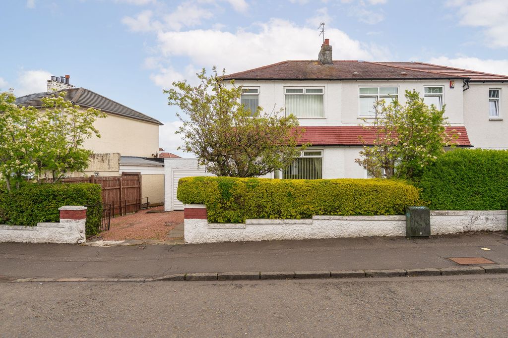 Property photo 1 of 40