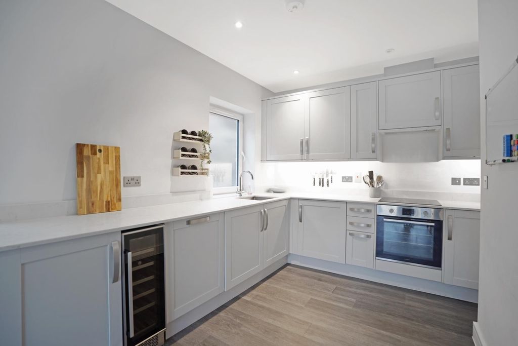 Property photo 3 of 12 Dsc06686.Jpg