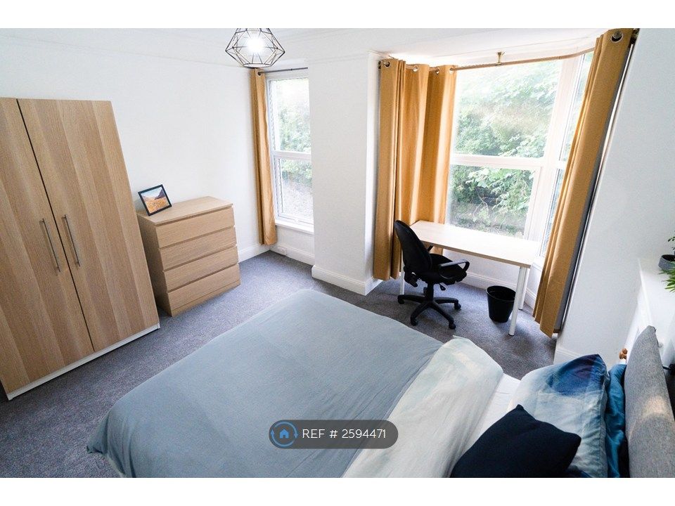 Property photo 3 of 19