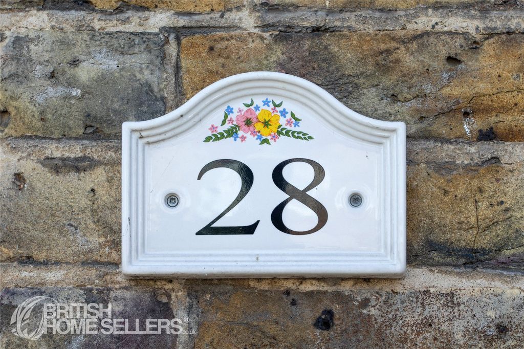 Property photo 3 of 44 Picture No. 08