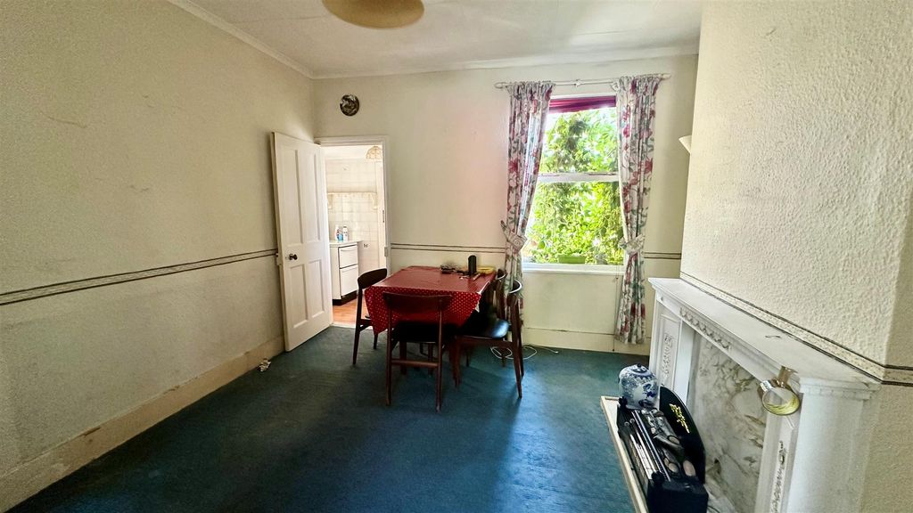 Property photo 3 of 15 16.Jpg