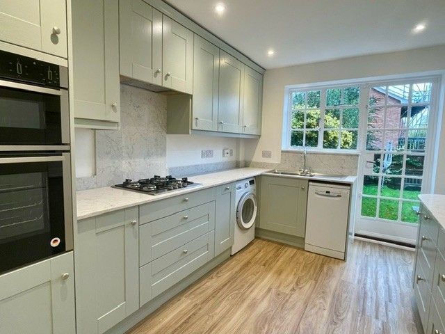 Property photo 1 of 10 l