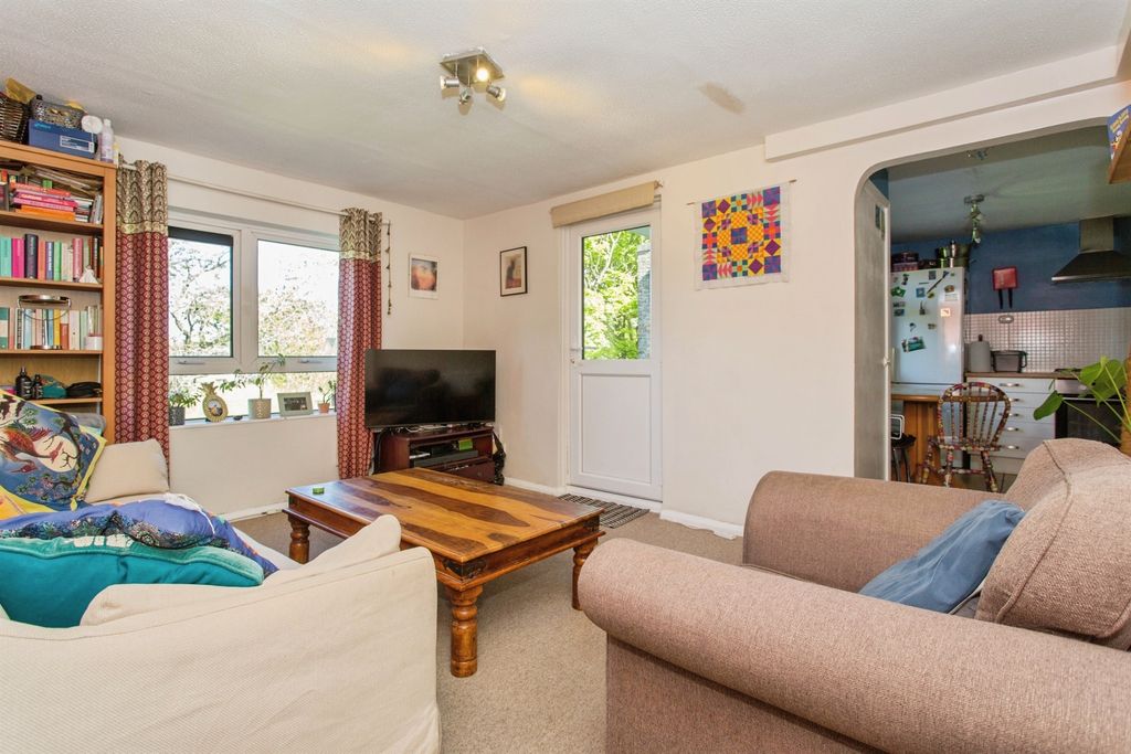 Property photo 3 of 14