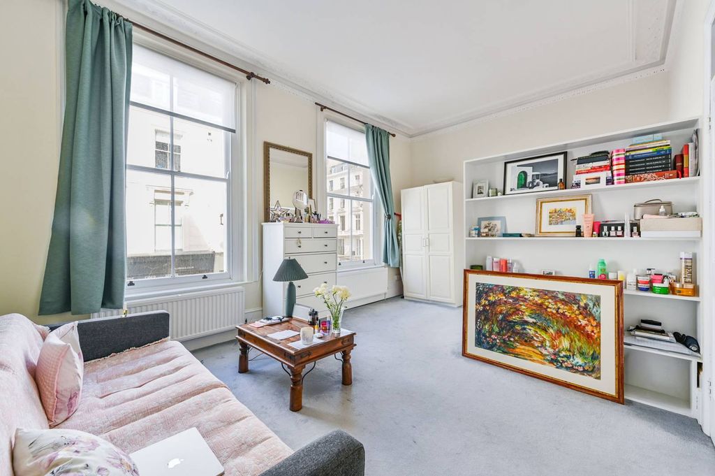 Property photo 3 of 6