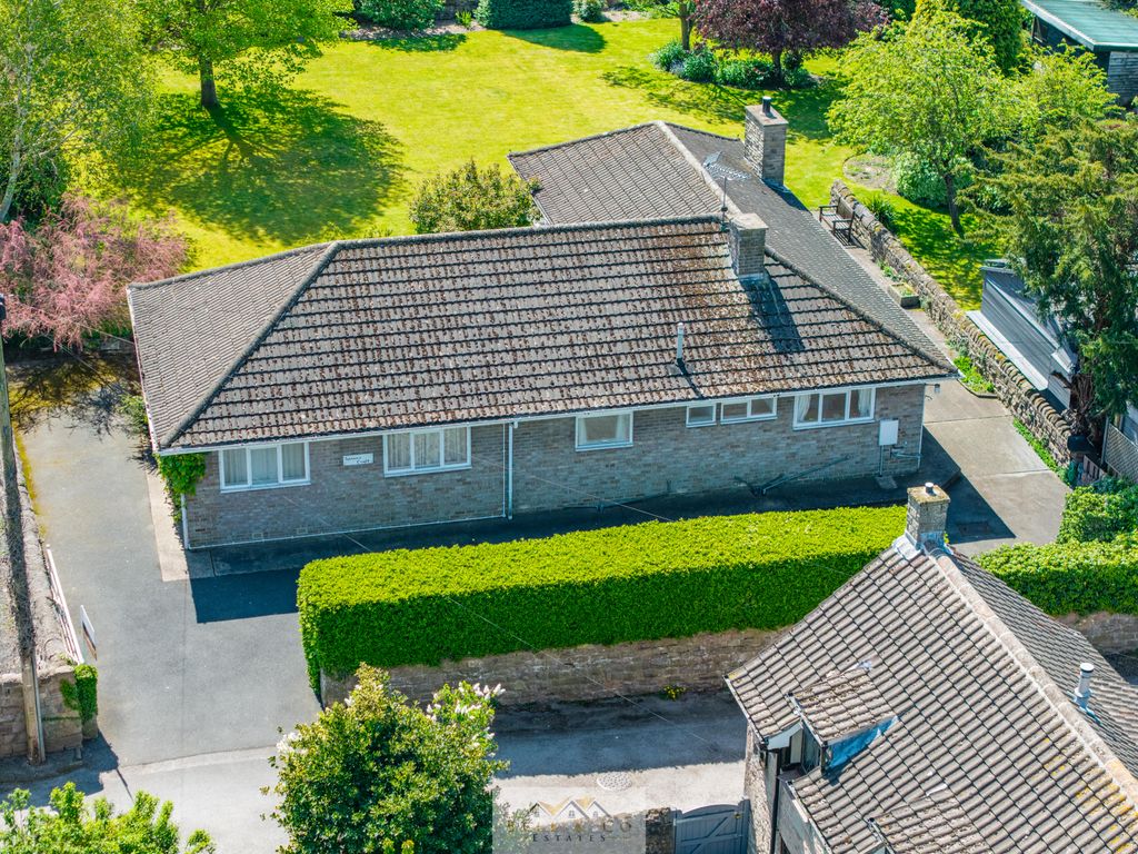 Property photo 2 of 36