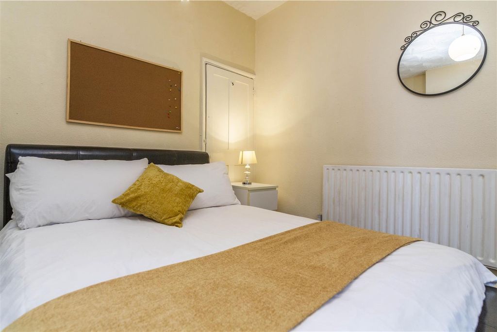 Property photo 3 of 21 8 Portland Pics 2.Jpg