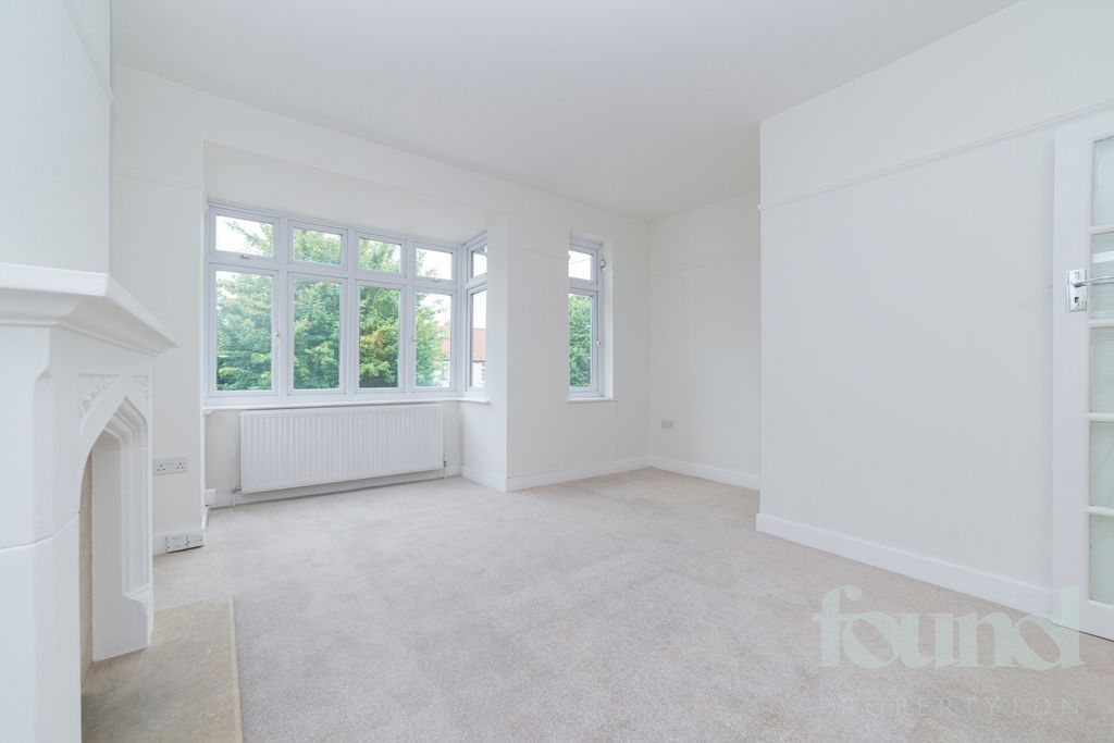 Property photo 2 of 12 Photo 12
