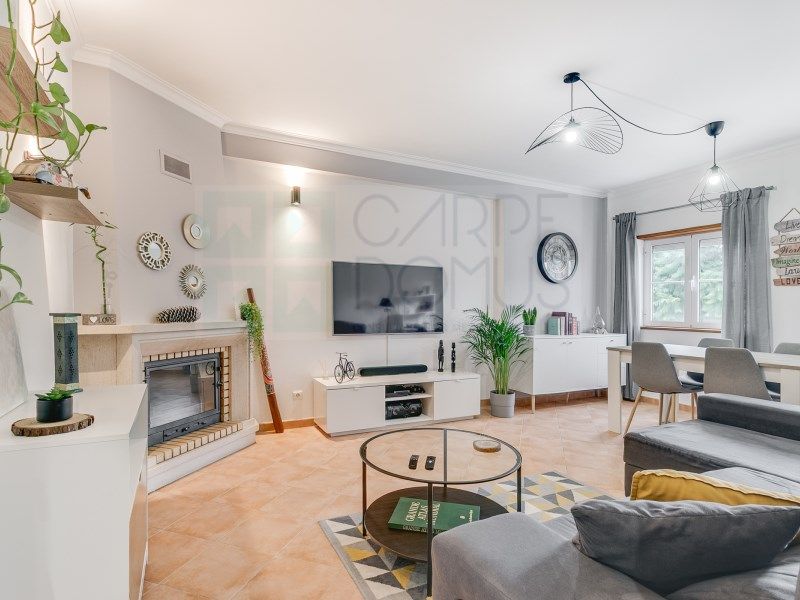 Property photo 1 of 33