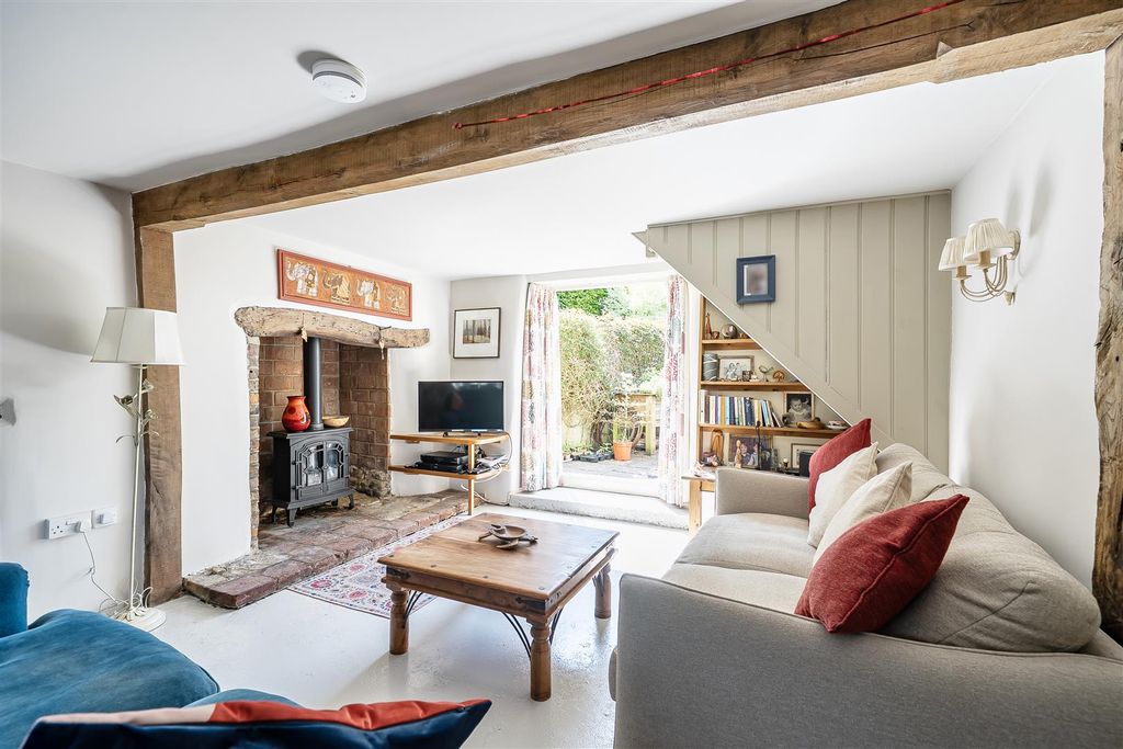 Property photo 3 of 18 Sitting Room