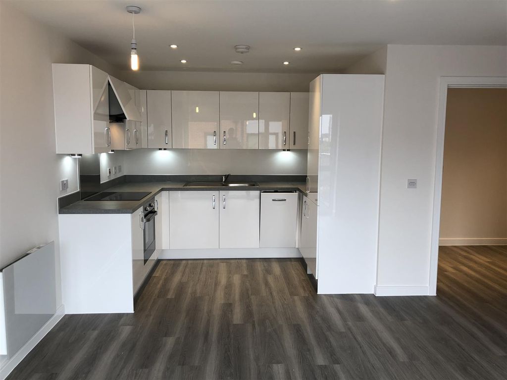 Property photo 2 of 13