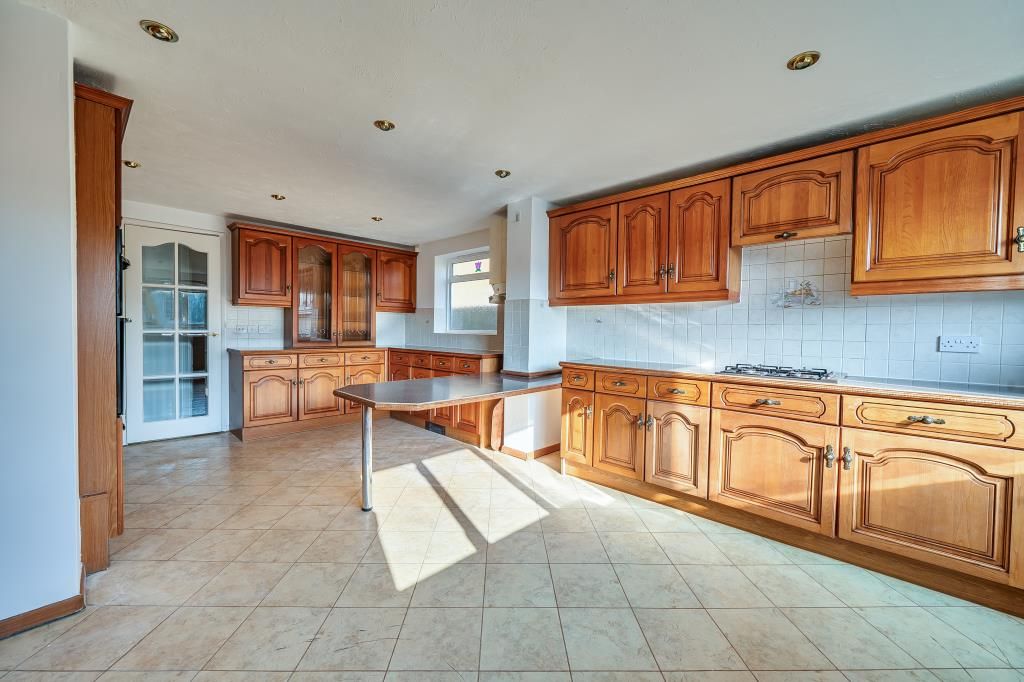 Property photo 2 of 15 Kitchen