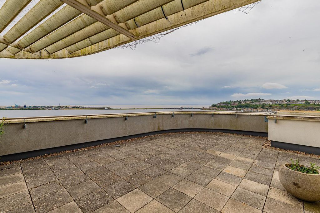Additional image 33 of 3 bed flat for saleFerry Road, Cardiff CF11