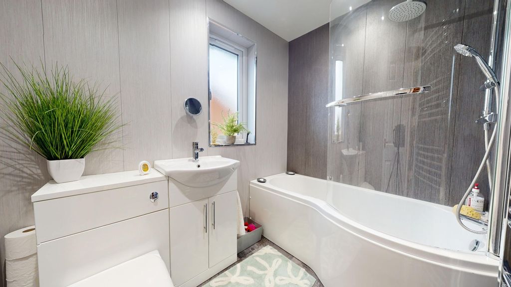 Property photo 3 of 17 4640304