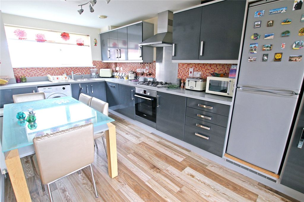 Property photo 3 of 15 Kitchen Diner