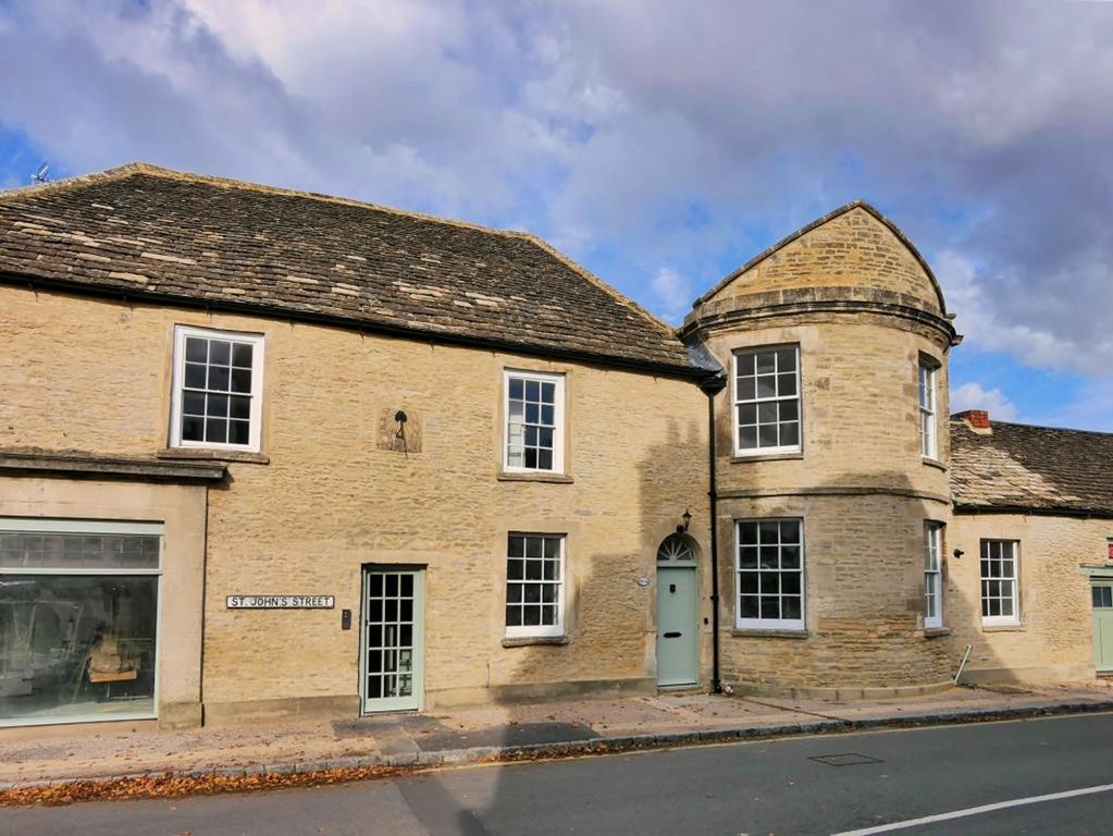 Property photo 1 of 7