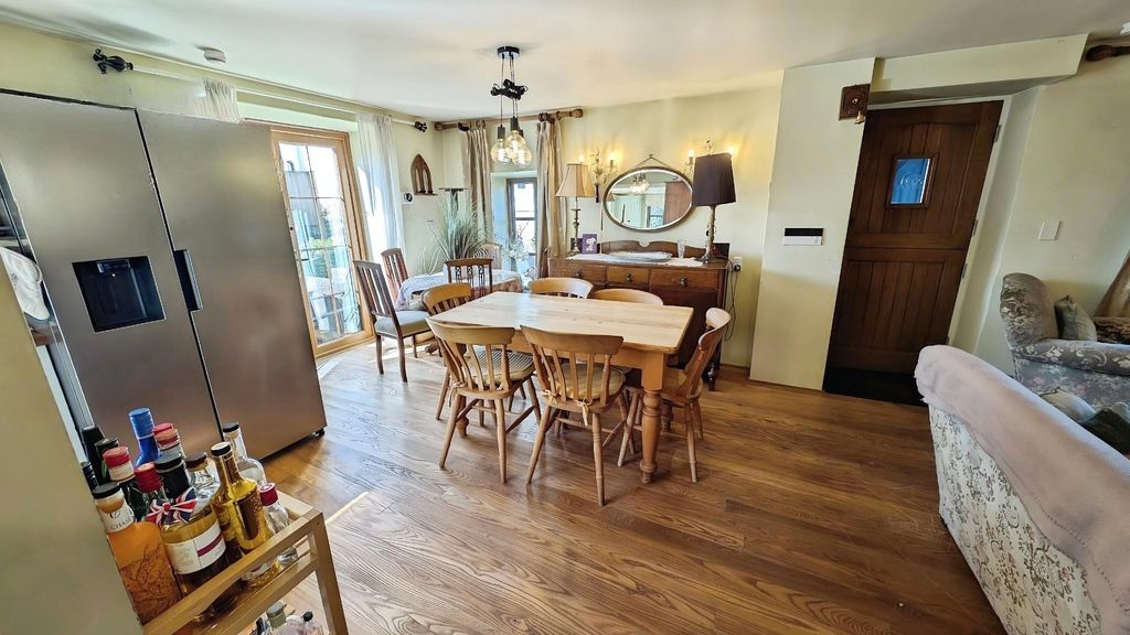 Property photo 3 of 29 Pbox-Img.Jpg