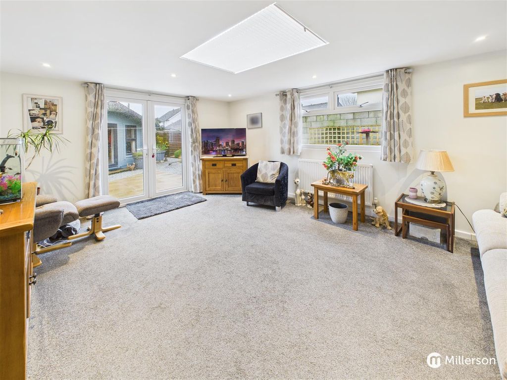 Property photo 2 of 20 Cam05092G0-Pr0146-Still017.Jpg