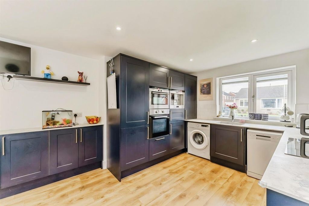 Property photo 3 of 13 Kitchen/Diner