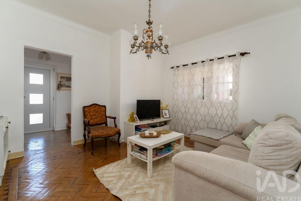 Property photo 2 of 29