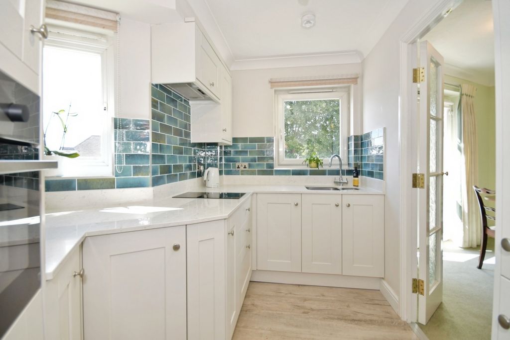 Property photo 2 of 14 Kitchen