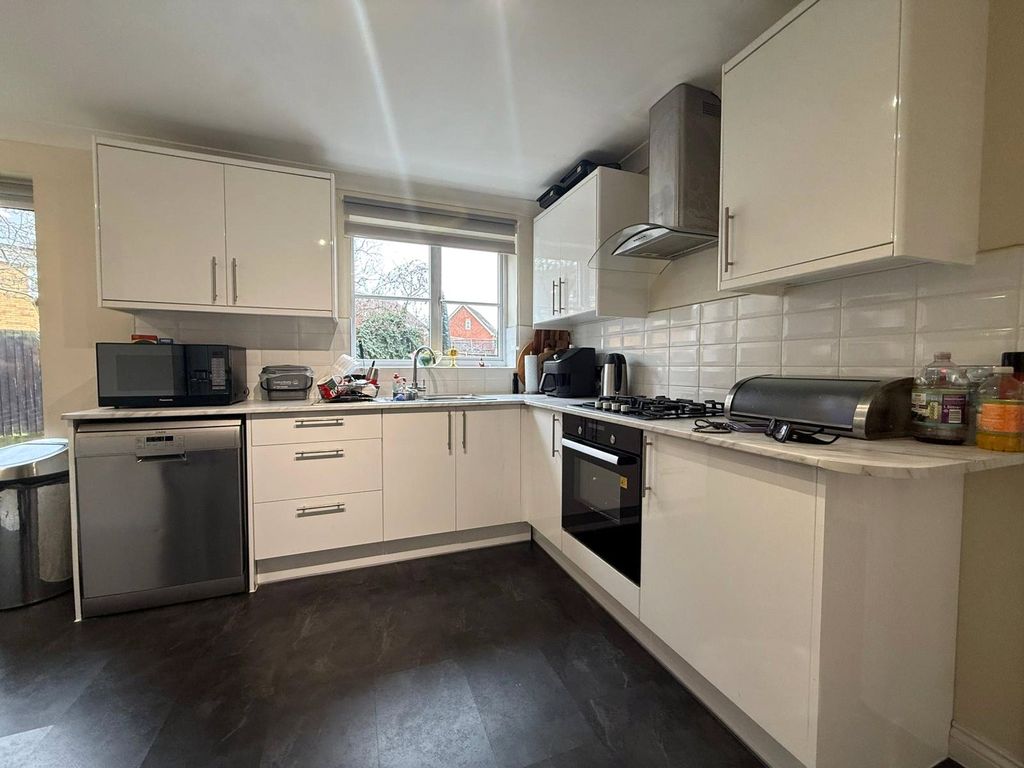 Property photo 3 of 24 Picture No. 34