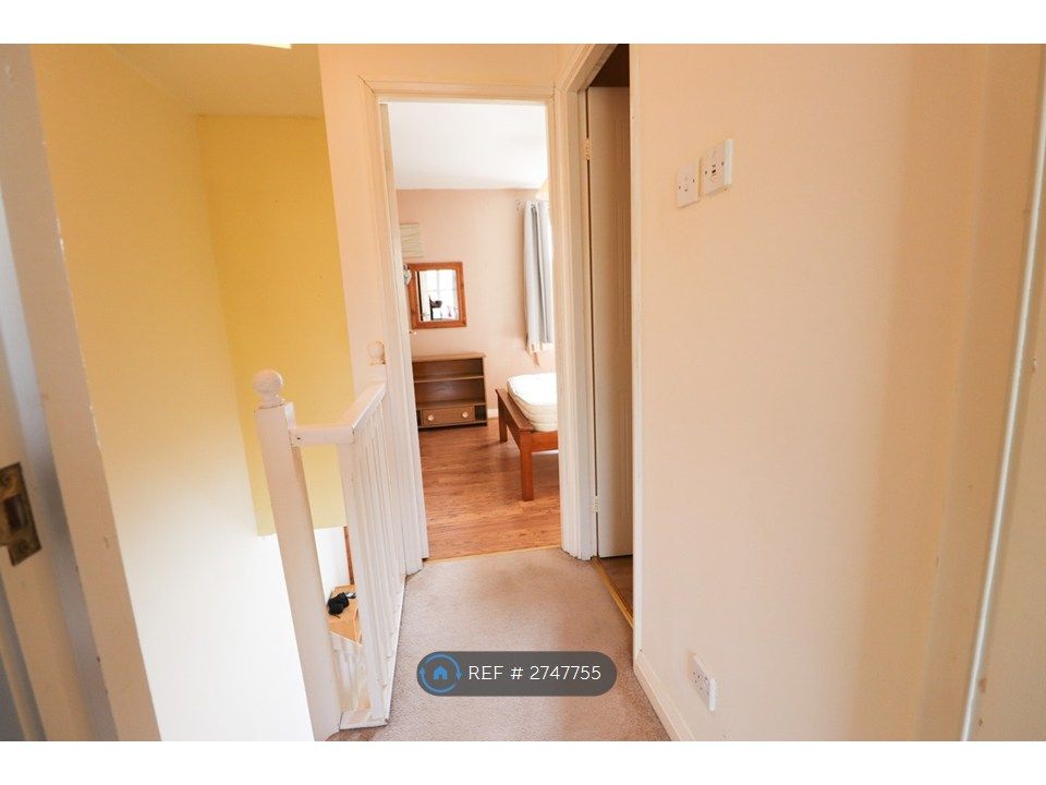 Property photo 3 of 10 Hallway