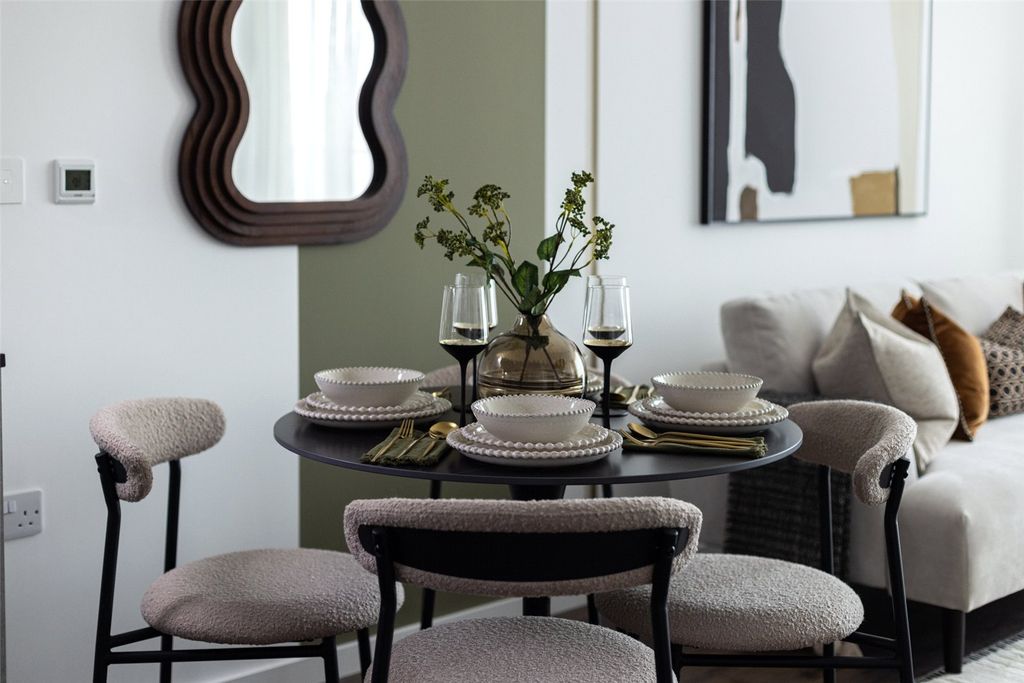 Property photo 1 of 11 Dining Space