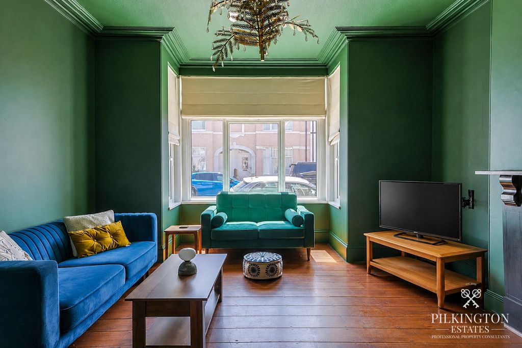 Property photo 2 of 13 5259572