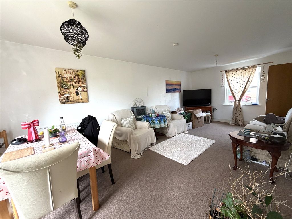 Property photo 3 of 15 Picture No. 07