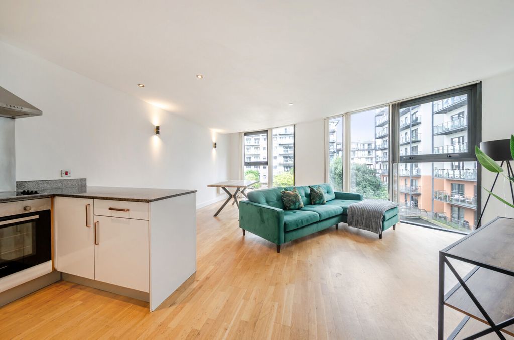 Property photo 3 of 19 1525247-18-1A0F7B...