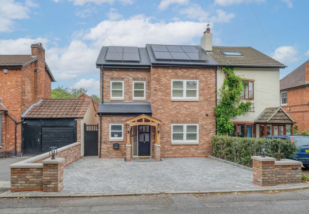 Property photo 1 of 33