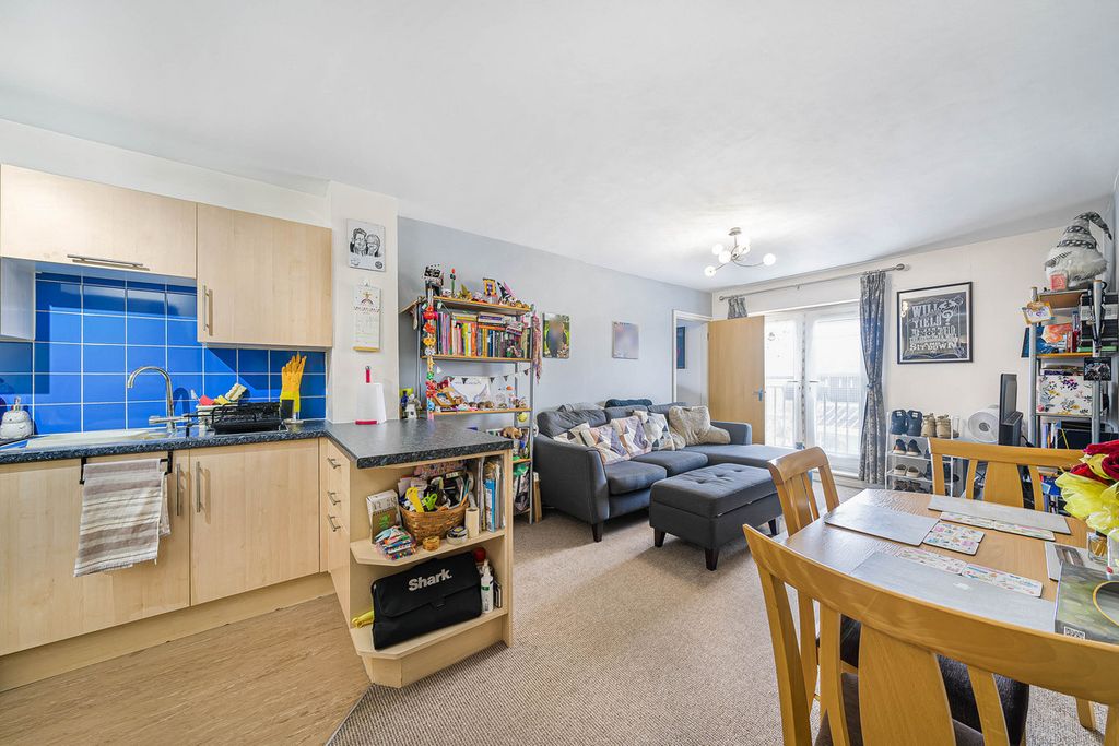 Property photo 2 of 16